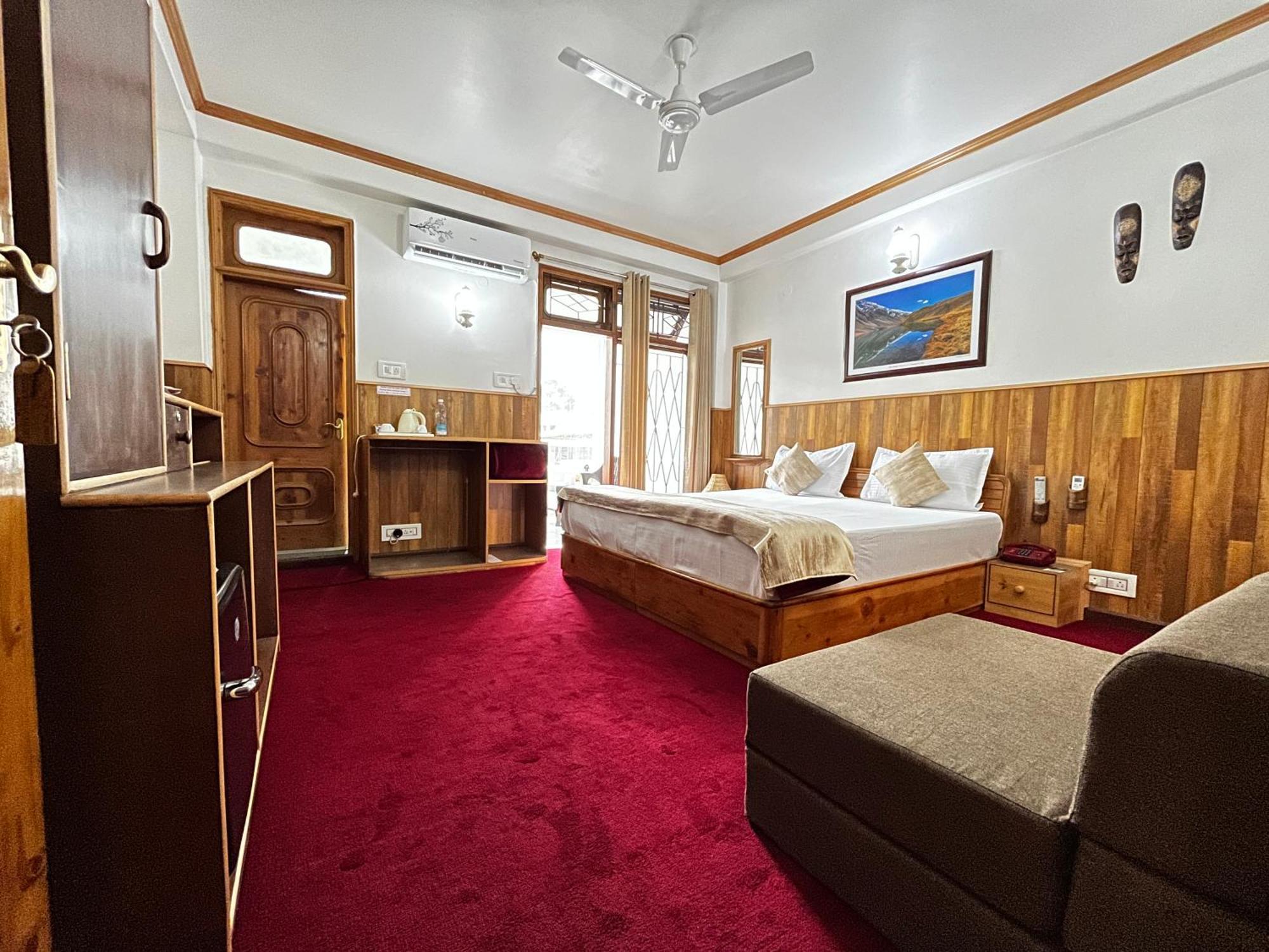 Hotel Kullu Valley Luaran gambar