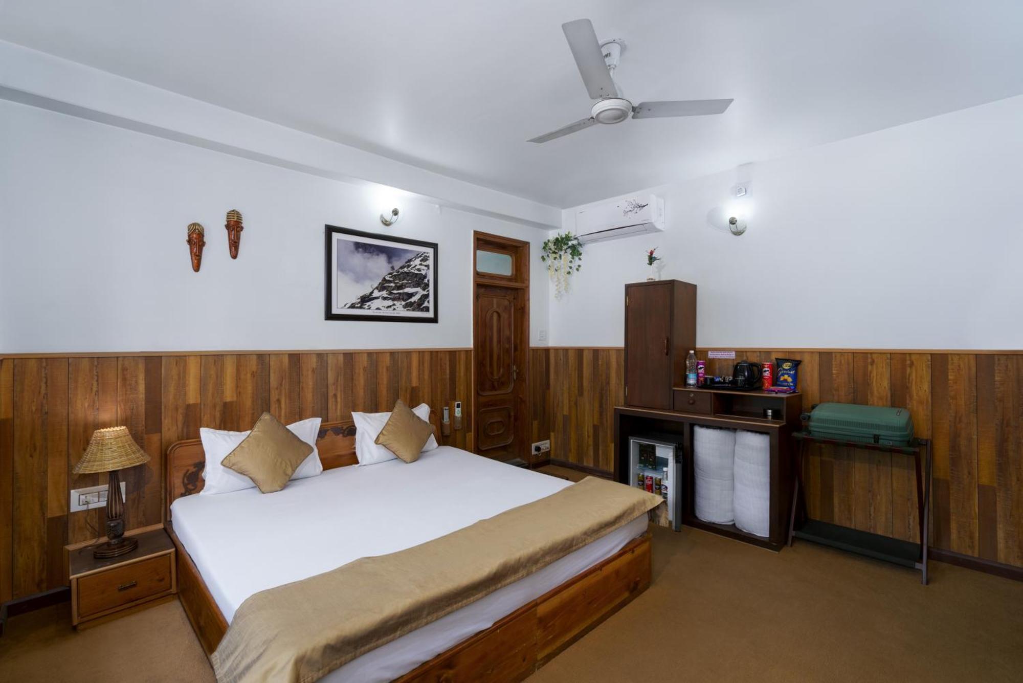 Hotel Kullu Valley Luaran gambar
